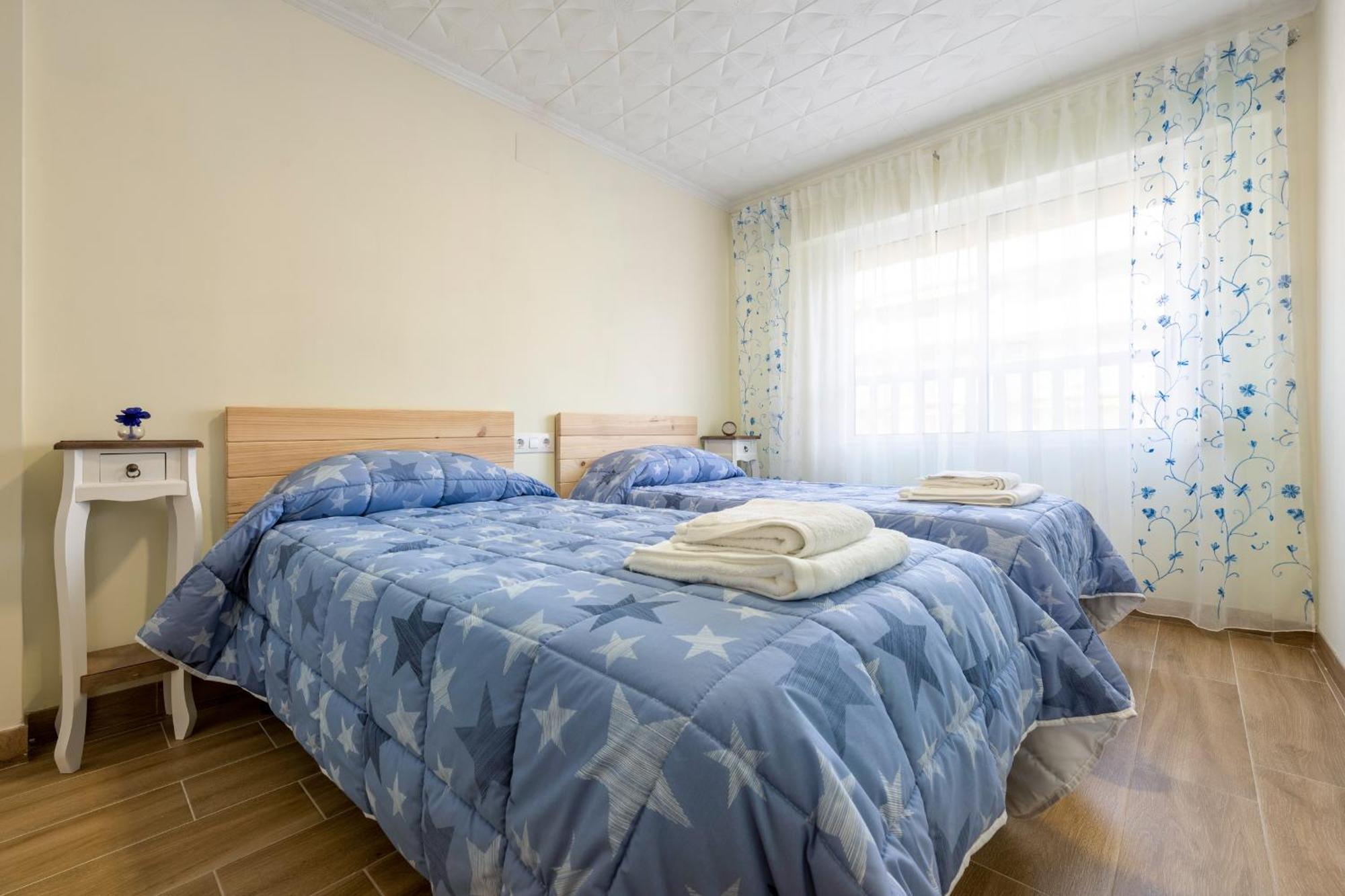 Hauzify I Apartament Van Gogh Salou Exteriör bild